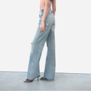 Zara Women’s Y2K Distressed Casual Lightly Ripped Wide Leg Jeans, Size 8